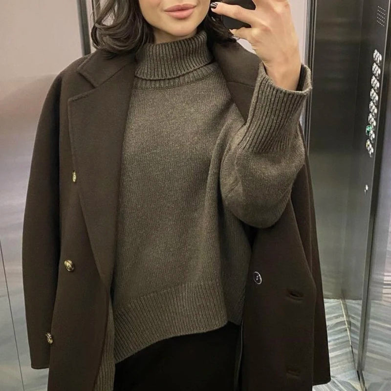 Soft Knit Turtleneck – Relaxed Pullover