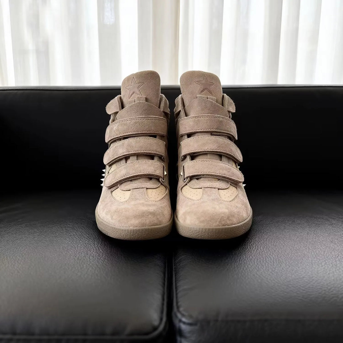 Lace-Up Sneakers – Medium Heel